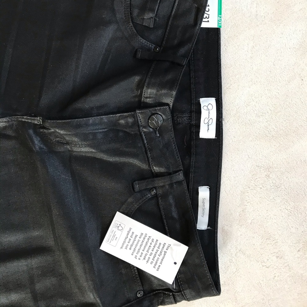 Black - Picture 3 of 3